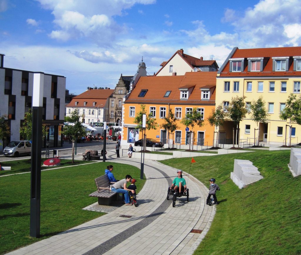 Er sucht sie land brandenburg