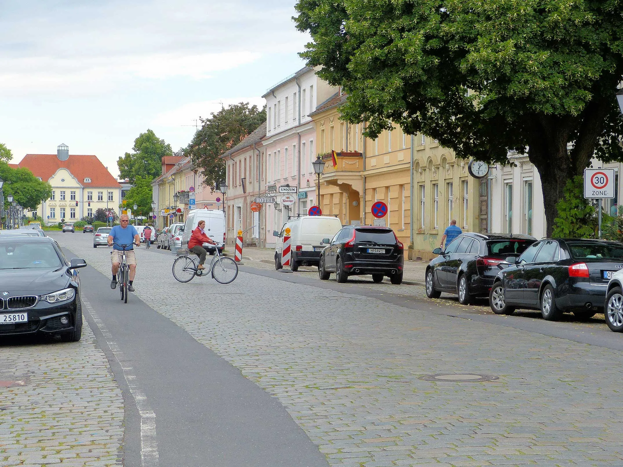 Stadtrundgang im Anschluss an das Arbeitsgruppentreffen (Foto: Jeschke)