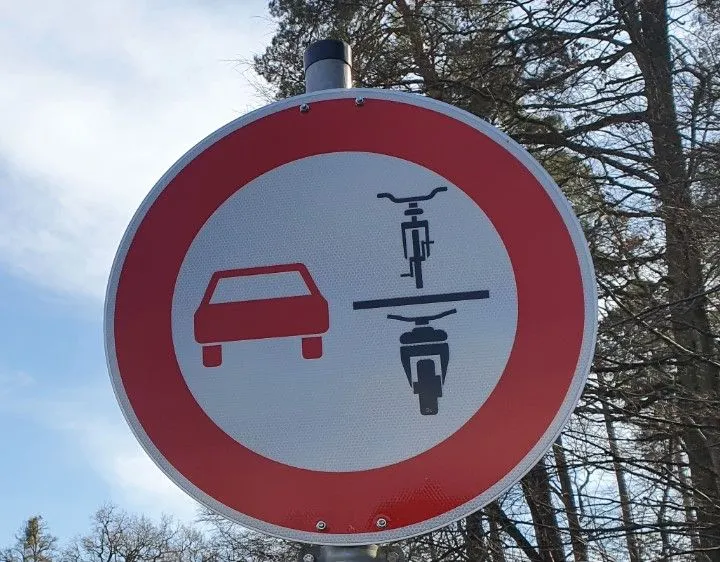 AGFK-BW: Modellvorhaben zum Überholabstand