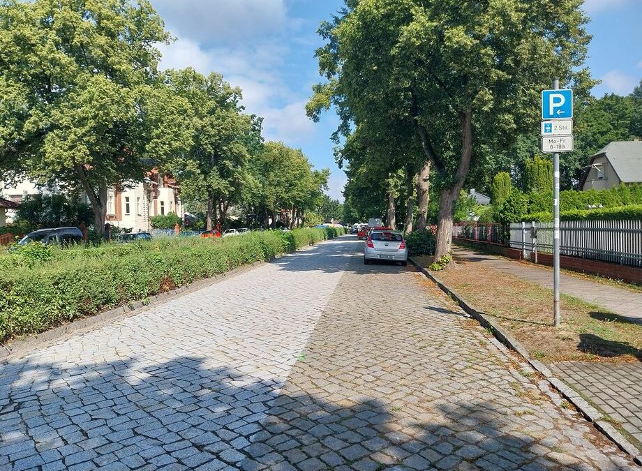 Komfortables Kopfsteinpflaster in der Gemeinde Eichwalde